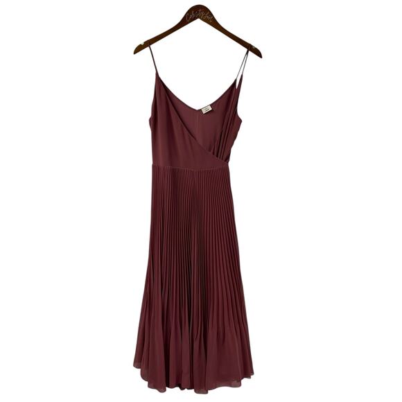 Wilfred pleated midi dress spaghetti strap wrap medium dusty rose Aritzia - Picture 2 of 7